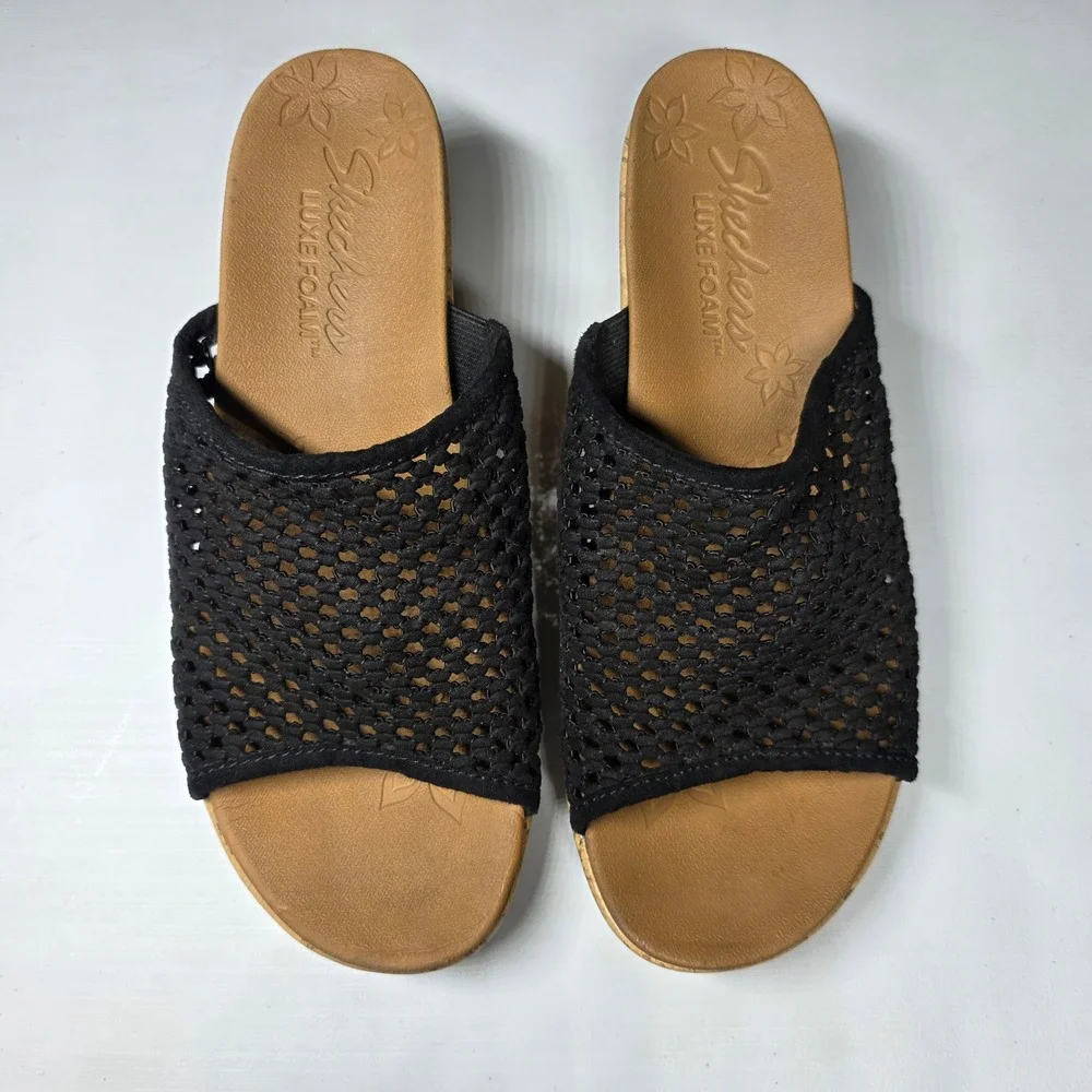 Skechers Luxe Foam Black Crochet Wedge Sandals Womens 6 Cork Platform Slides